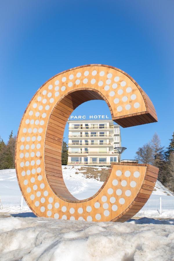 Grand Hotel Du Parc Crans-Montana Exterior photo