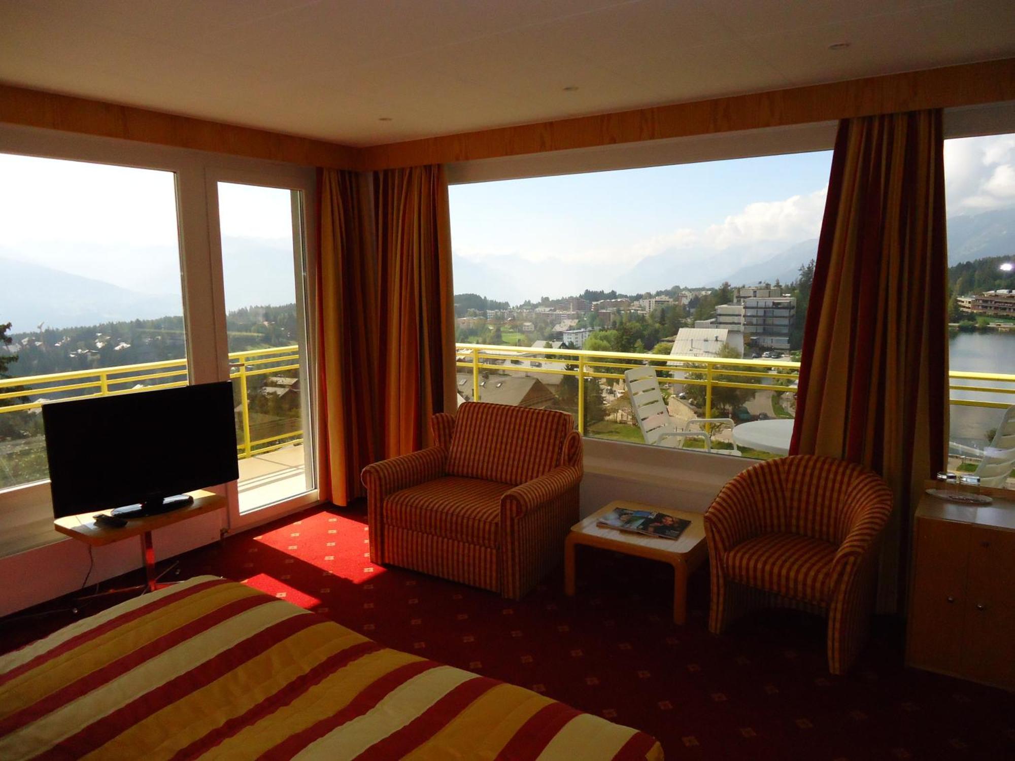 Grand Hotel Du Parc Crans-Montana Room photo